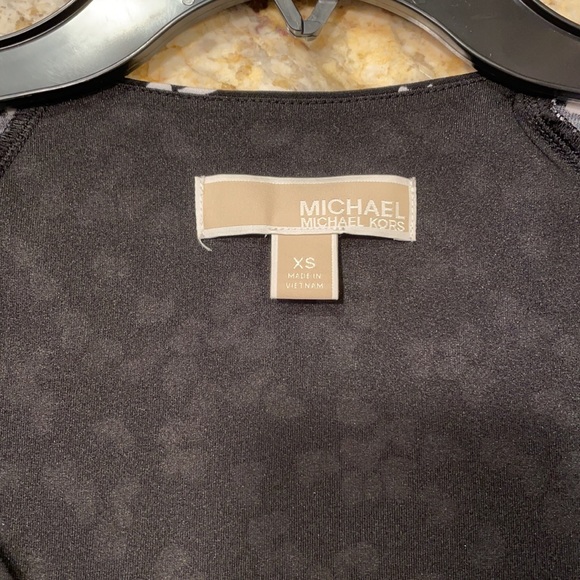 Michael Kors dress size XS - Picture 4 of 6